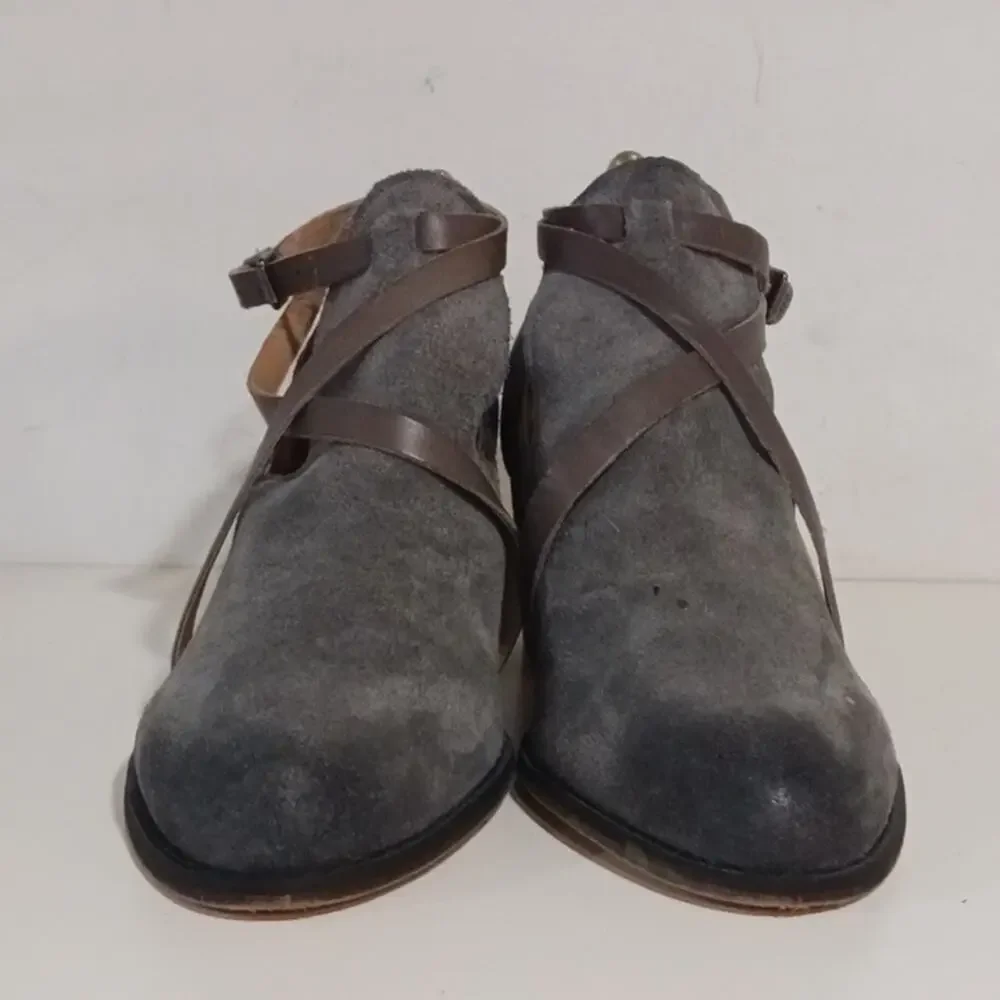 Corso Como Hanna Suede Bootie burnished gray sz 7.5